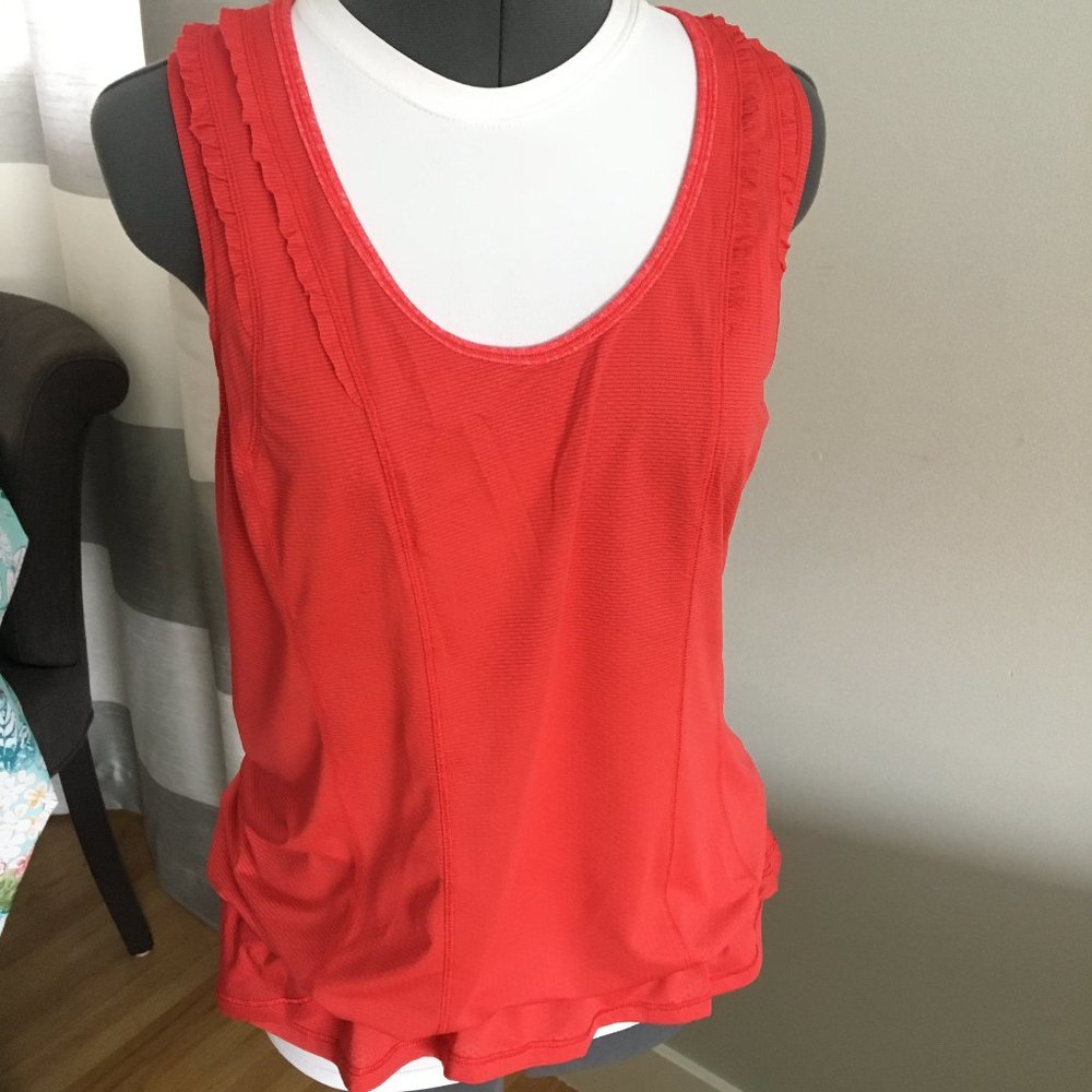 NEW WITH TAGS - Rare lulu tank